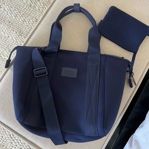 DAGNE DOVER Landon Neoprene Carryall Bag Small, Navy, Storm